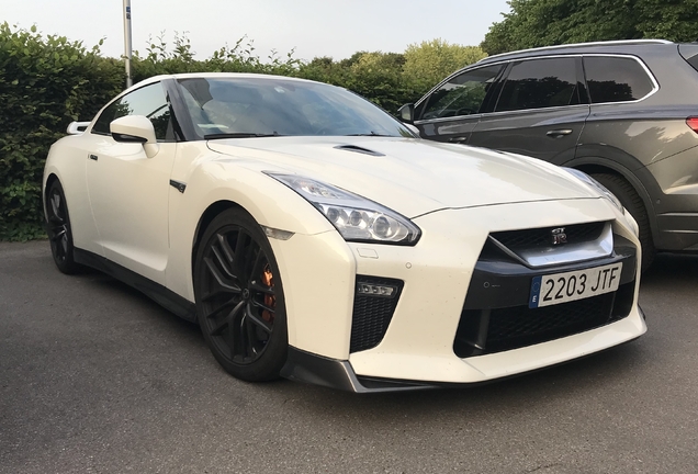 Nissan GT-R 2017