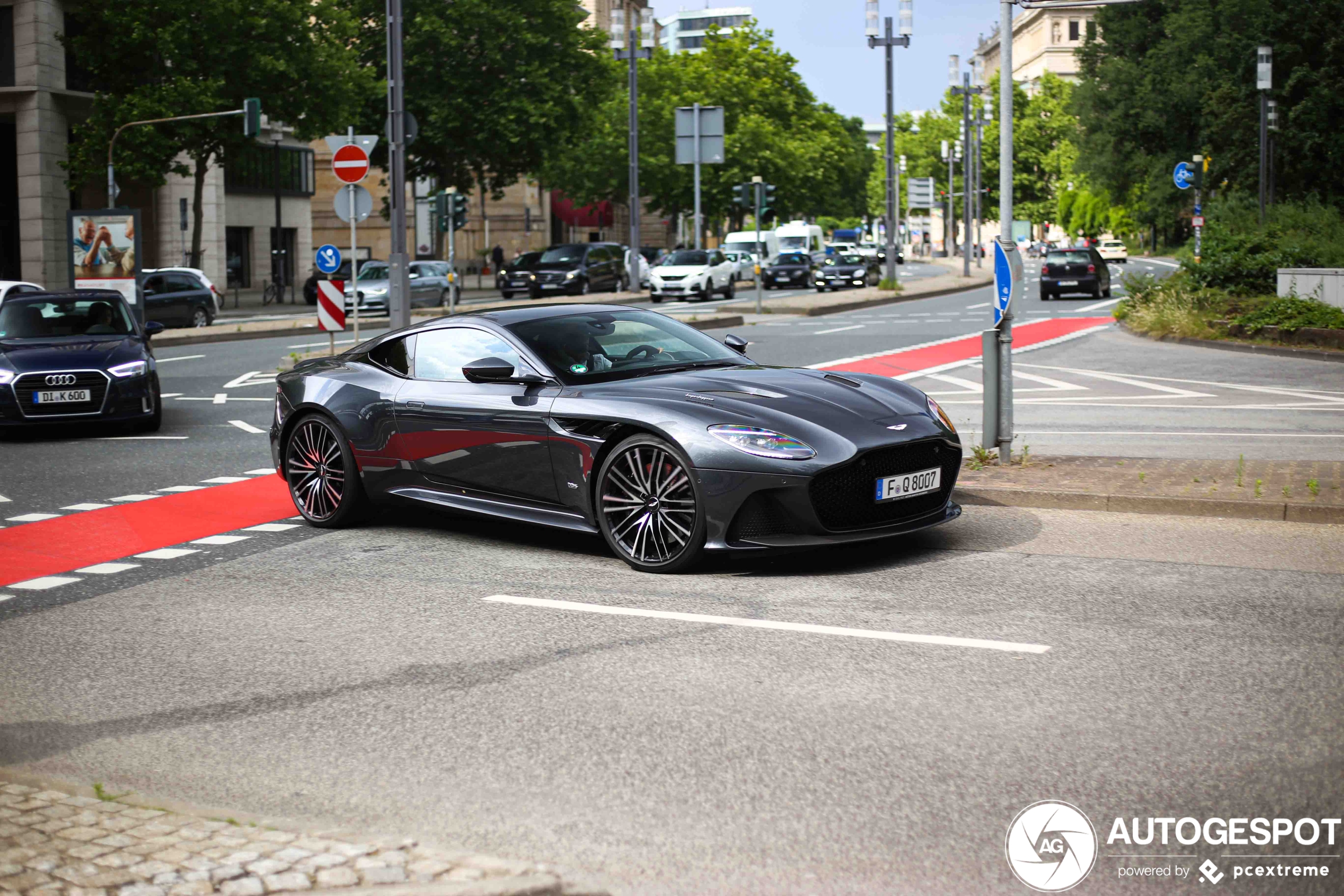 Aston Martin DBS Superleggera