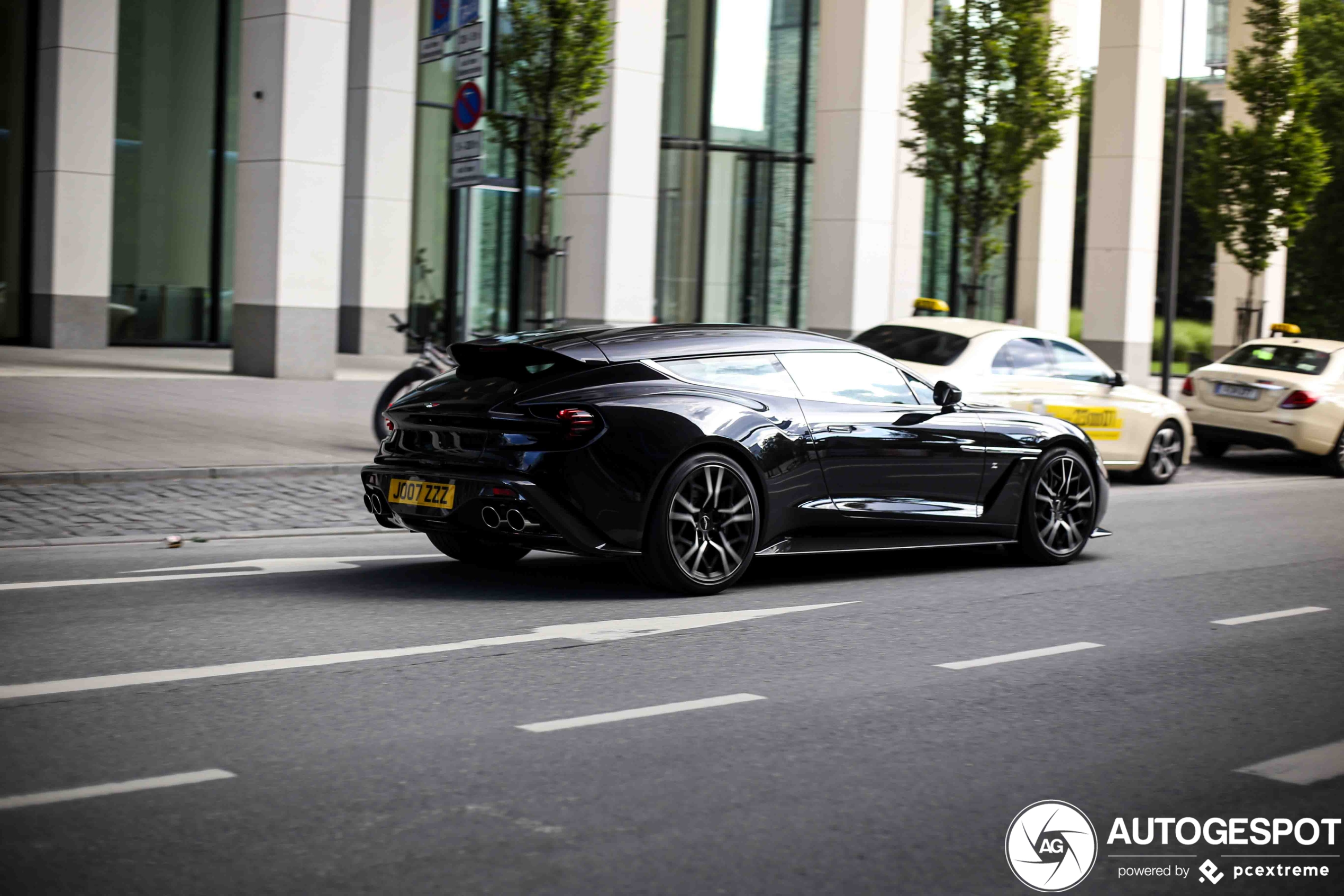 Aston Martin Vanquish Zagato Shooting Brake