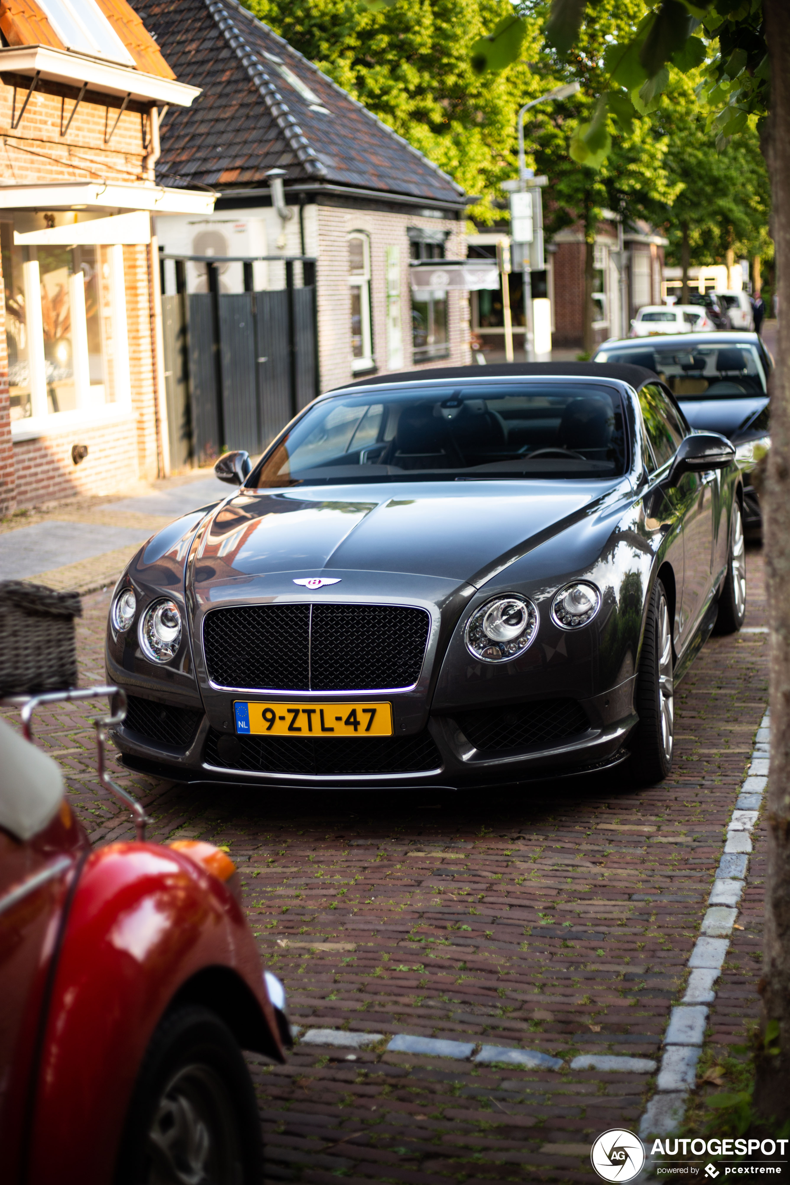 Bentley Continental GTC V8 S