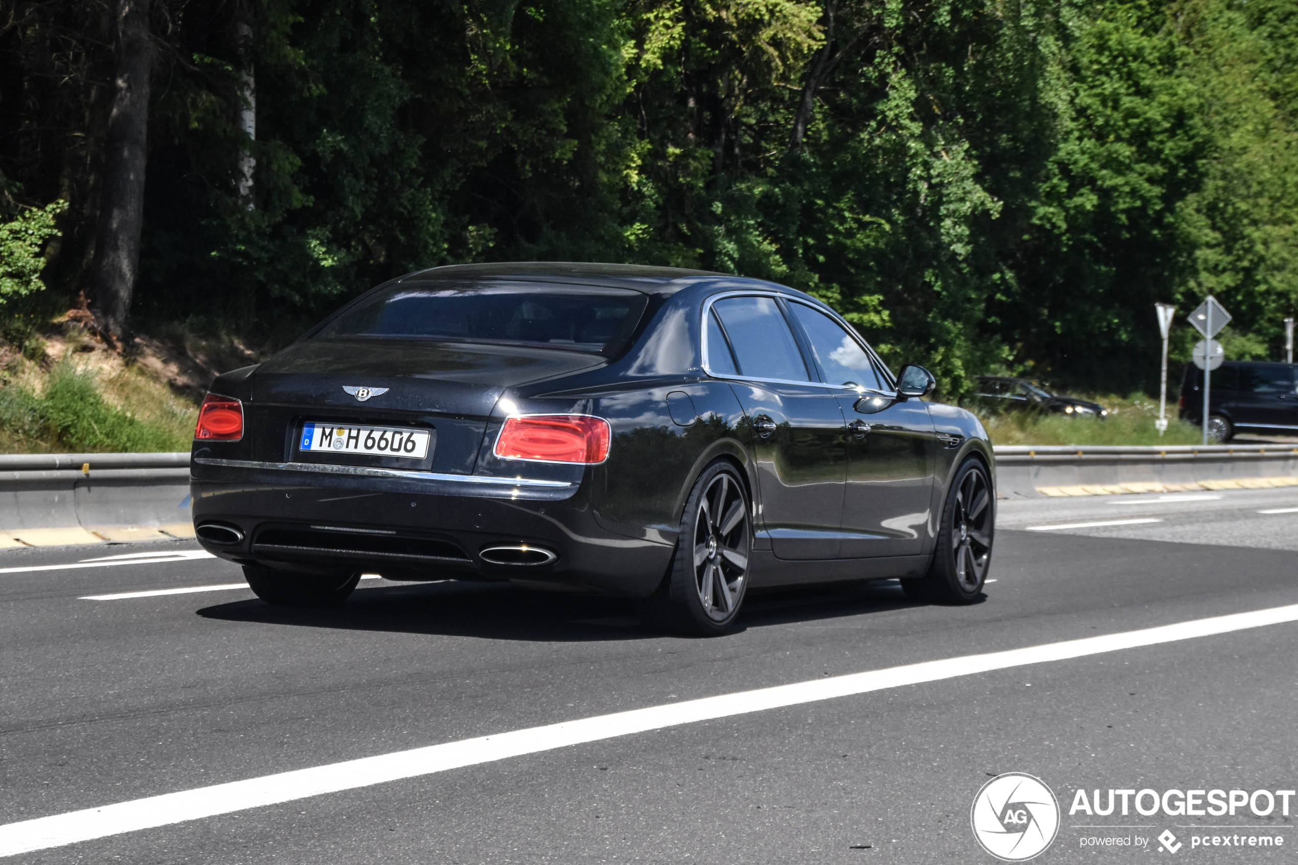 Bentley Flying Spur W12