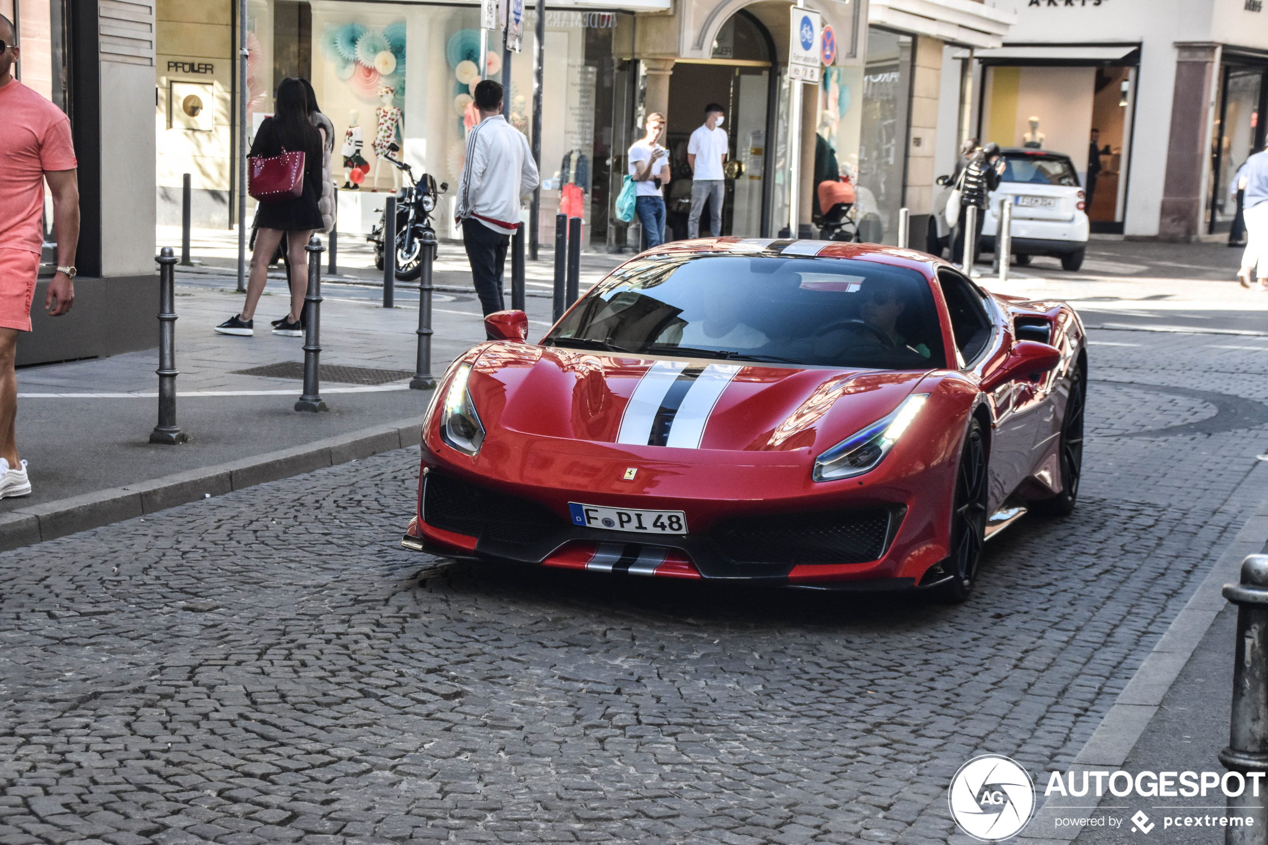 Ferrari 488 Pista