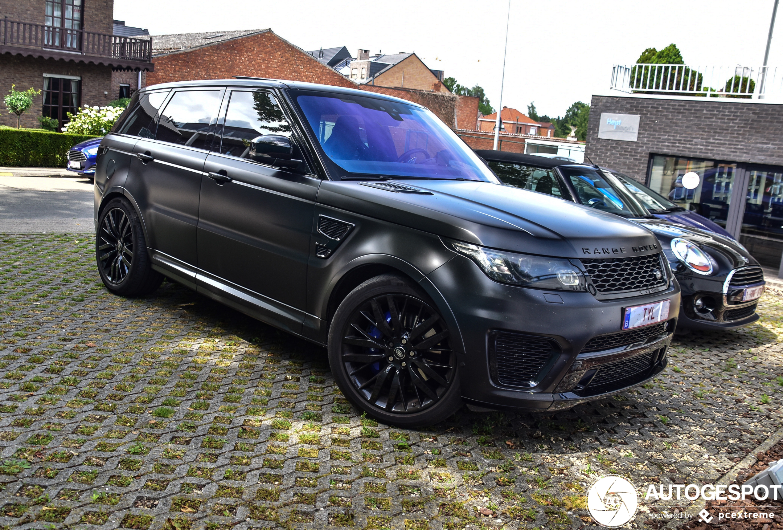 Land Rover Range Rover Sport SVR