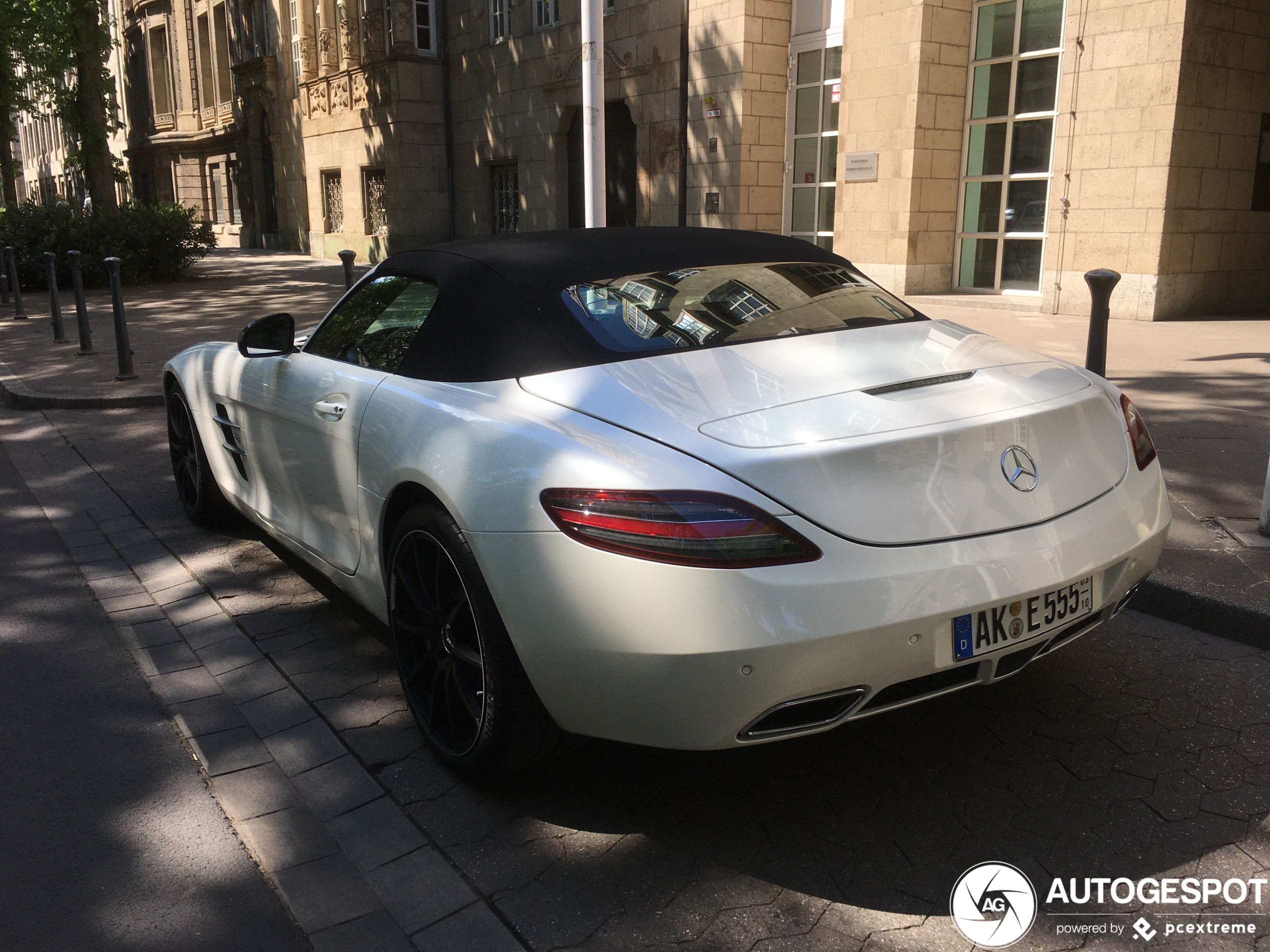 Mercedes-Benz SLS AMG Roadster