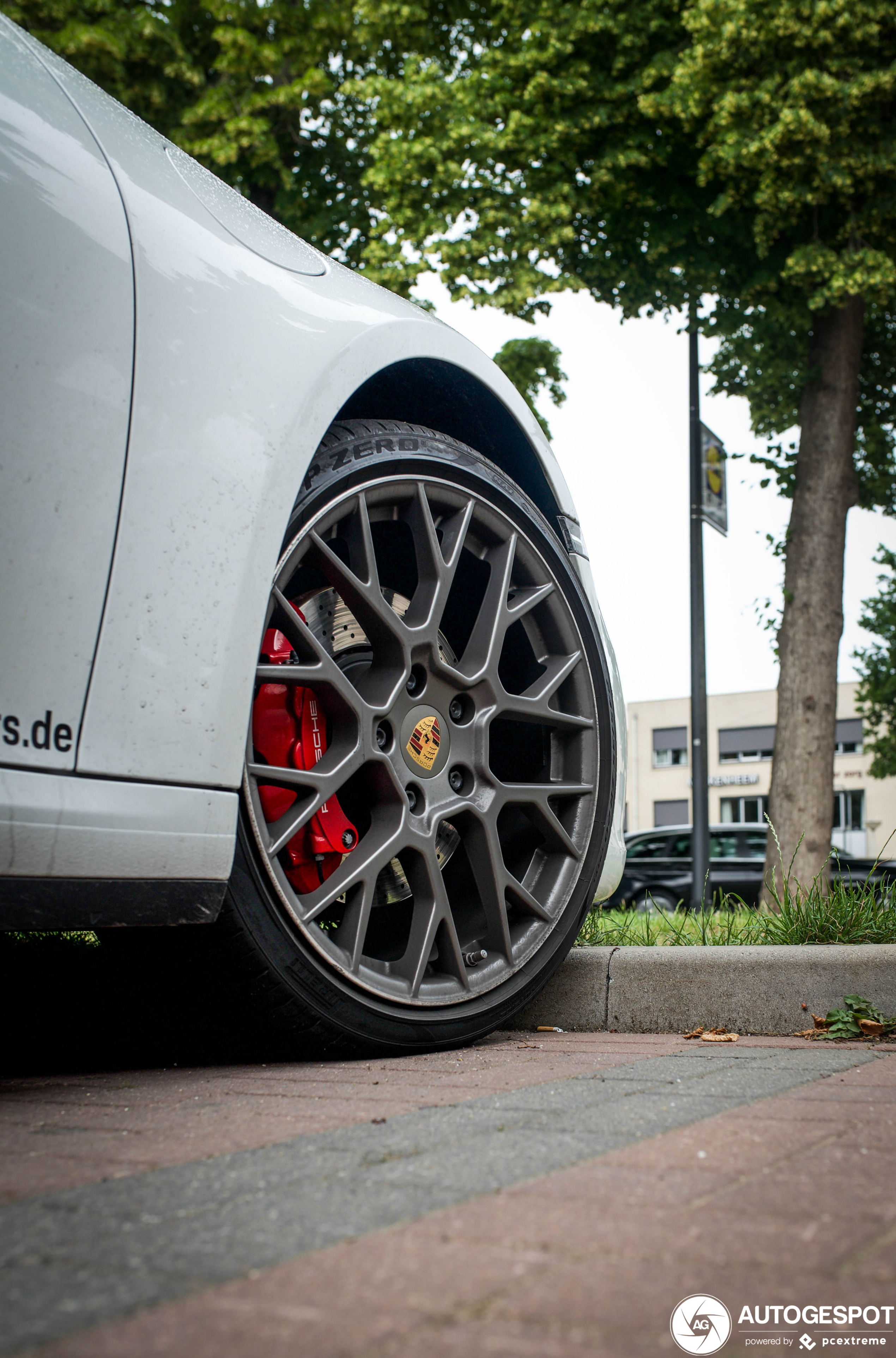 Porsche 992 Carrera 4S