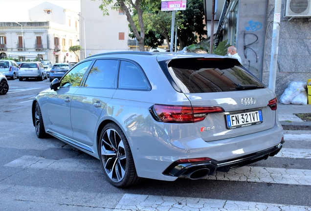 Audi RS4 Avant B9