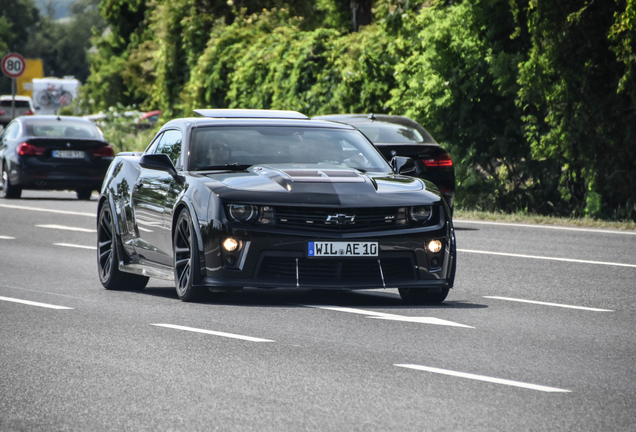 Chevrolet Camaro ZL1 2014