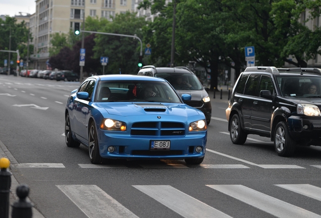 Dodge Charger SRT-8 Super Bee