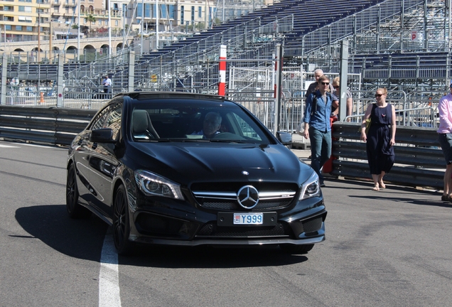 Mercedes-Benz CLA 45 AMG C117