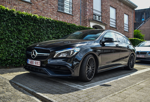 Mercedes-Benz CLA 45 AMG Shooting Brake