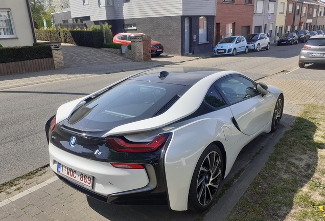 BMW i8