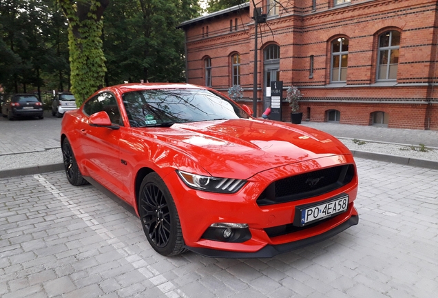 Ford Mustang GT 2015