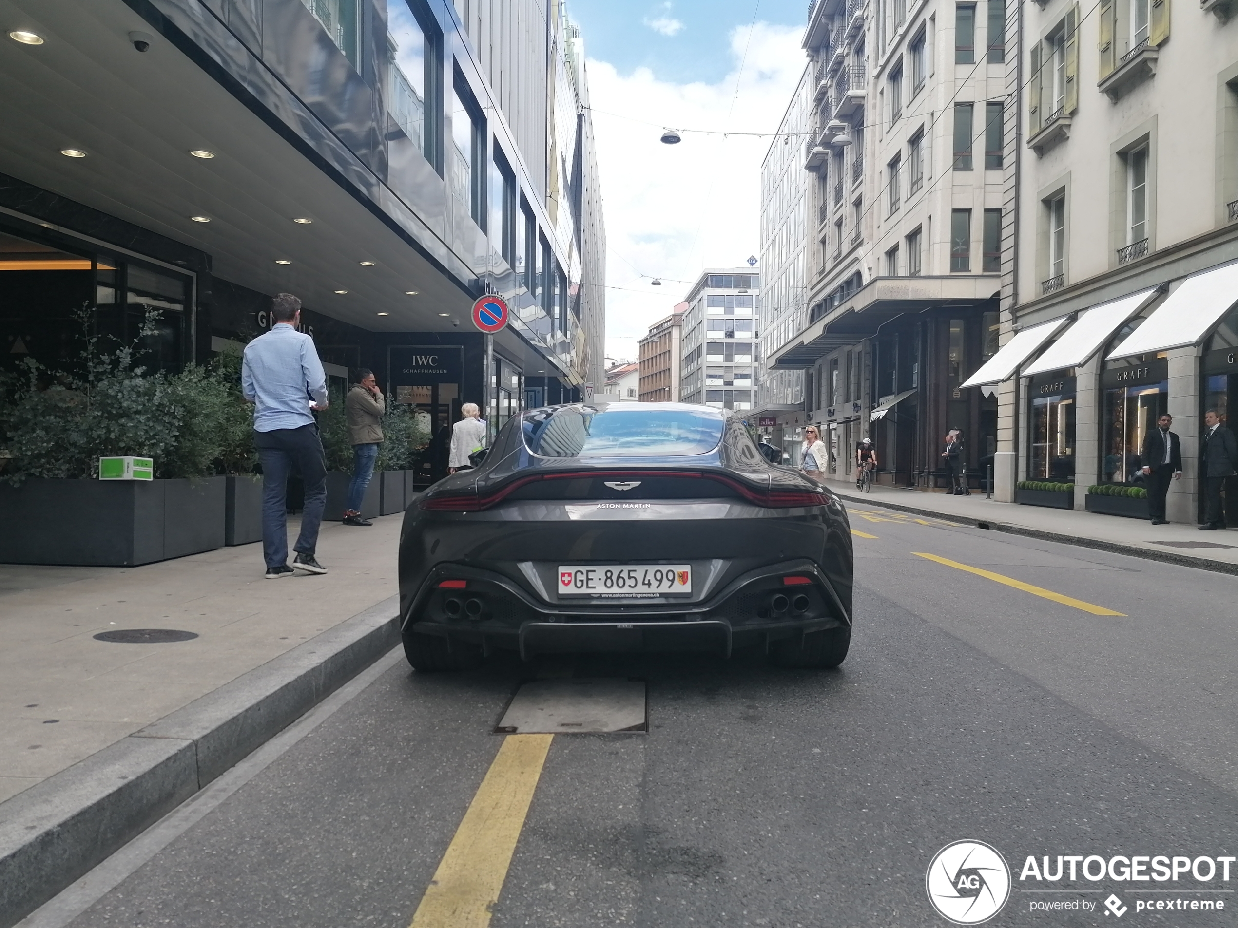 Aston Martin V8 Vantage 2018