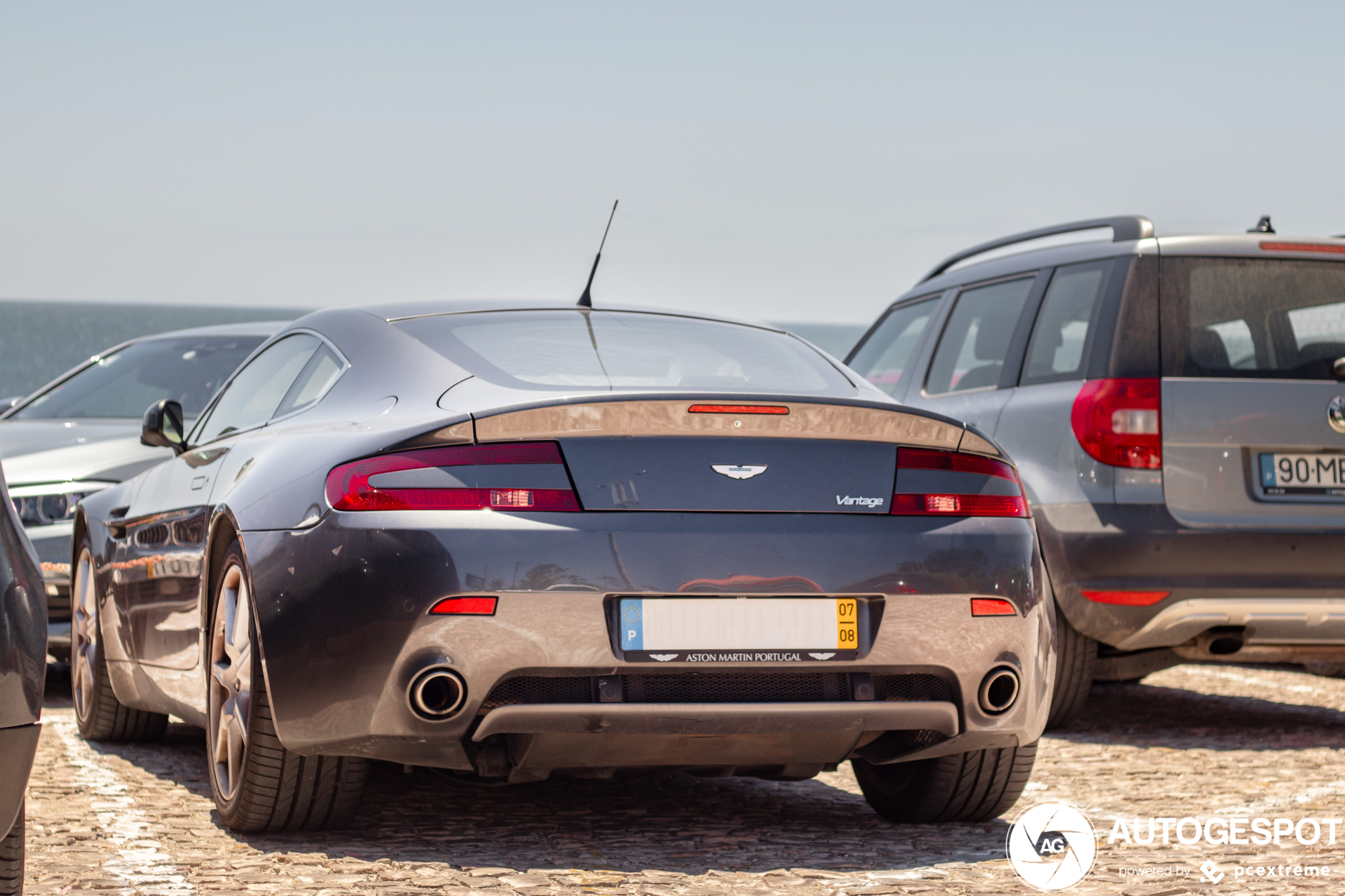 Aston Martin V8 Vantage