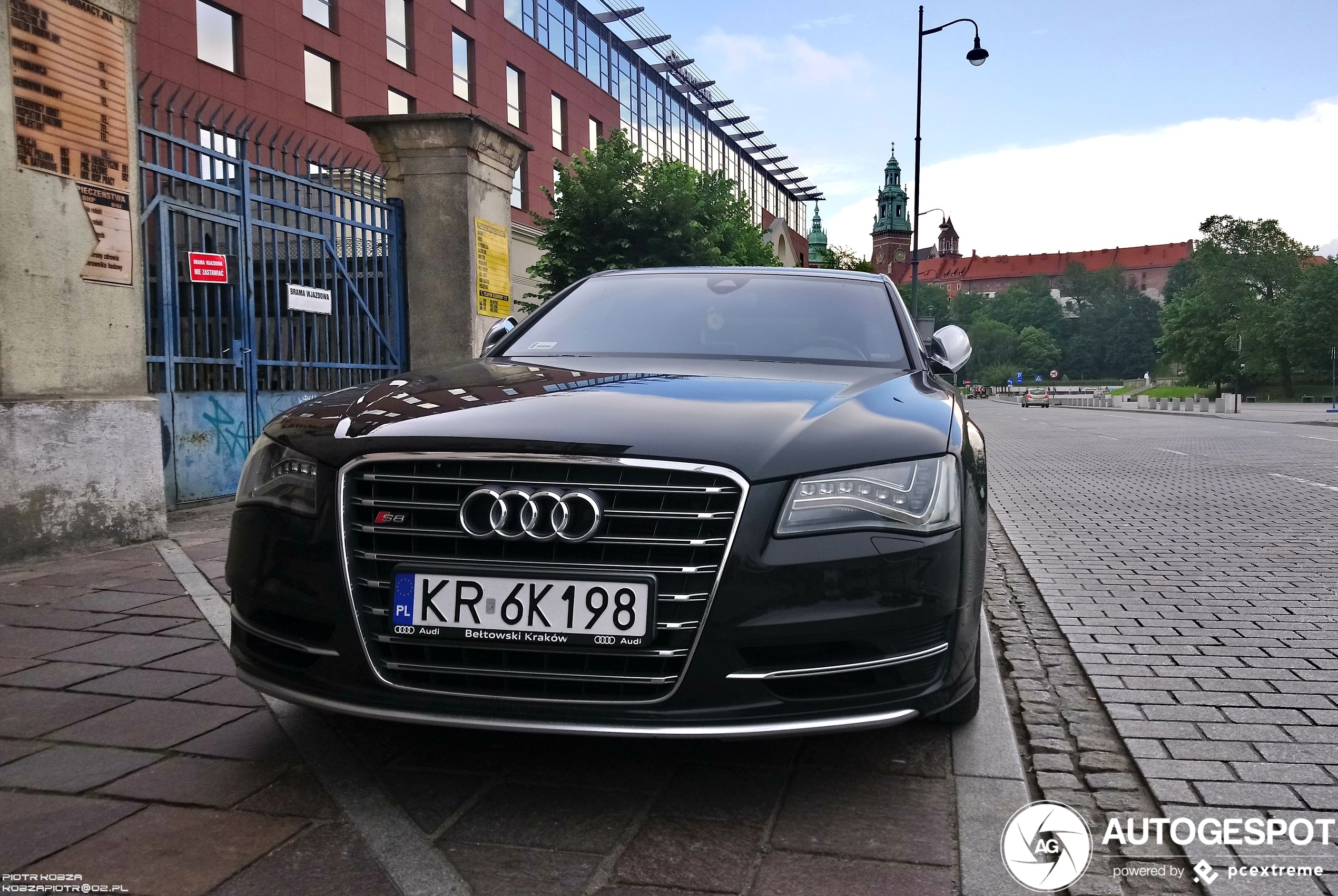 Audi S8 D4