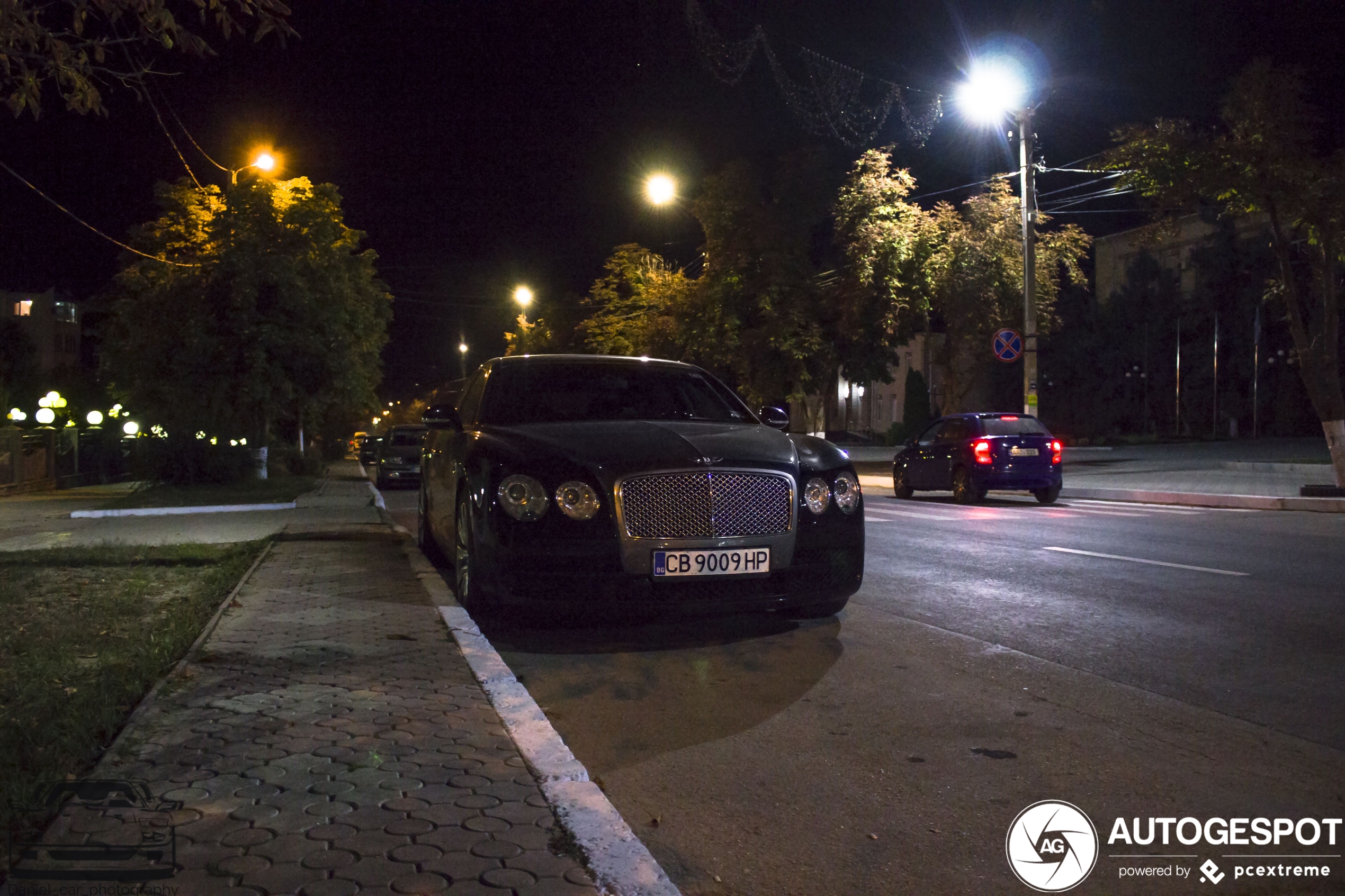 Bentley Flying Spur V8