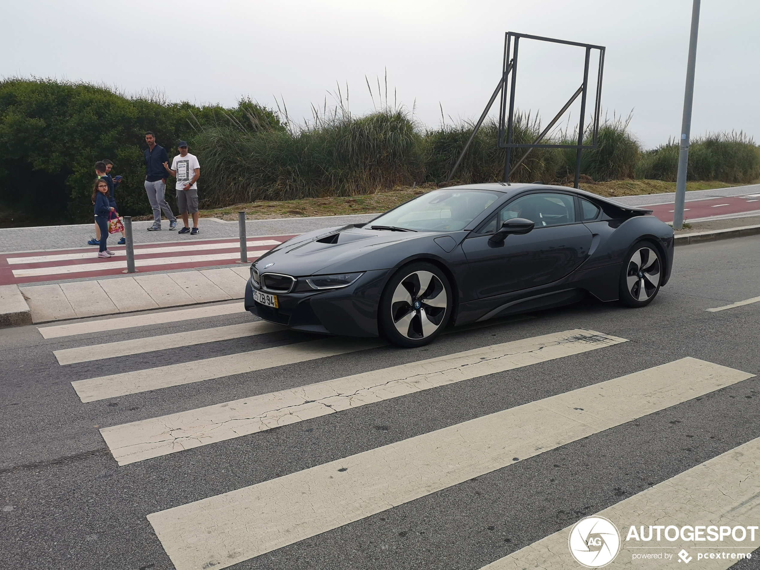 BMW i8