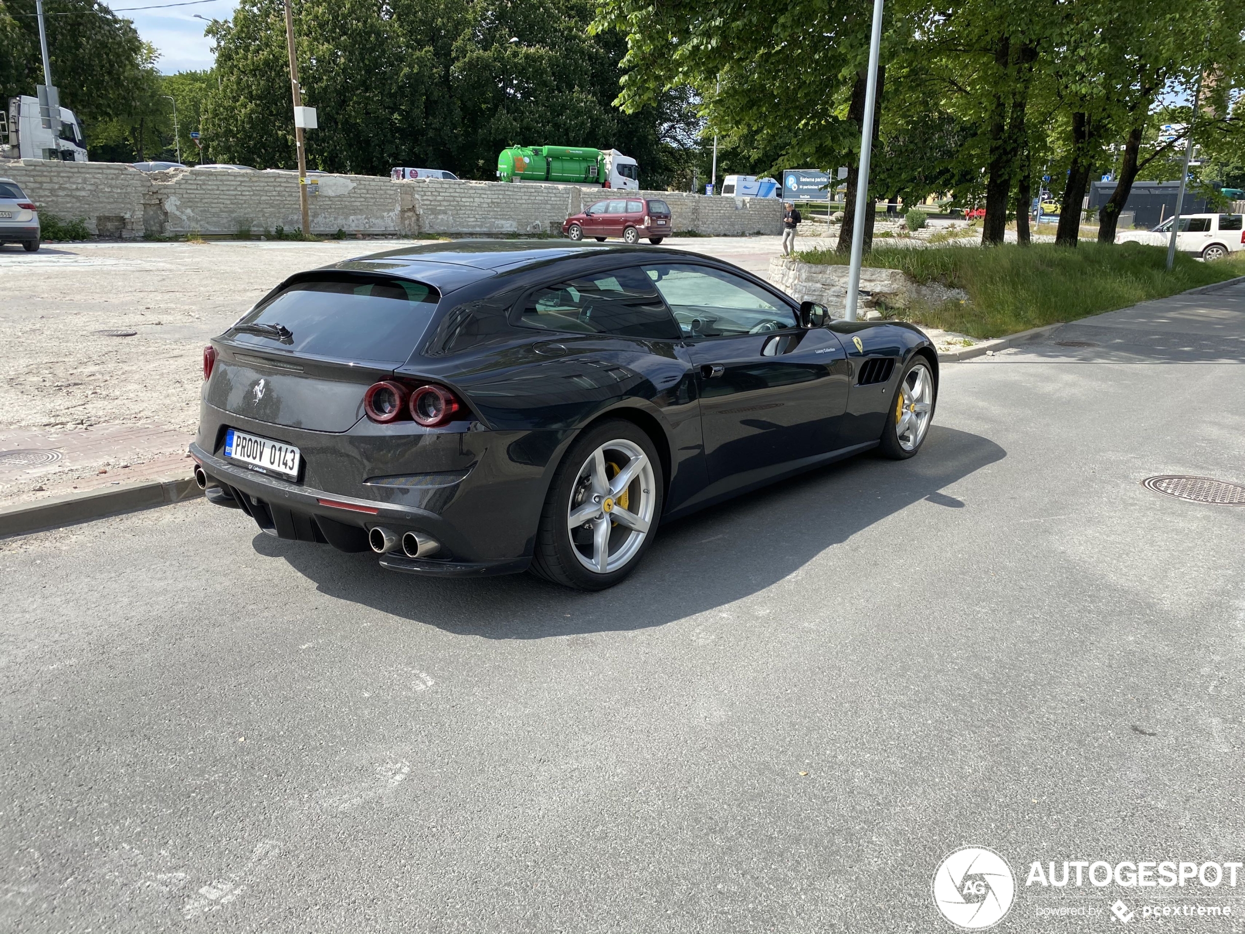 Ferrari GTC4Lusso T