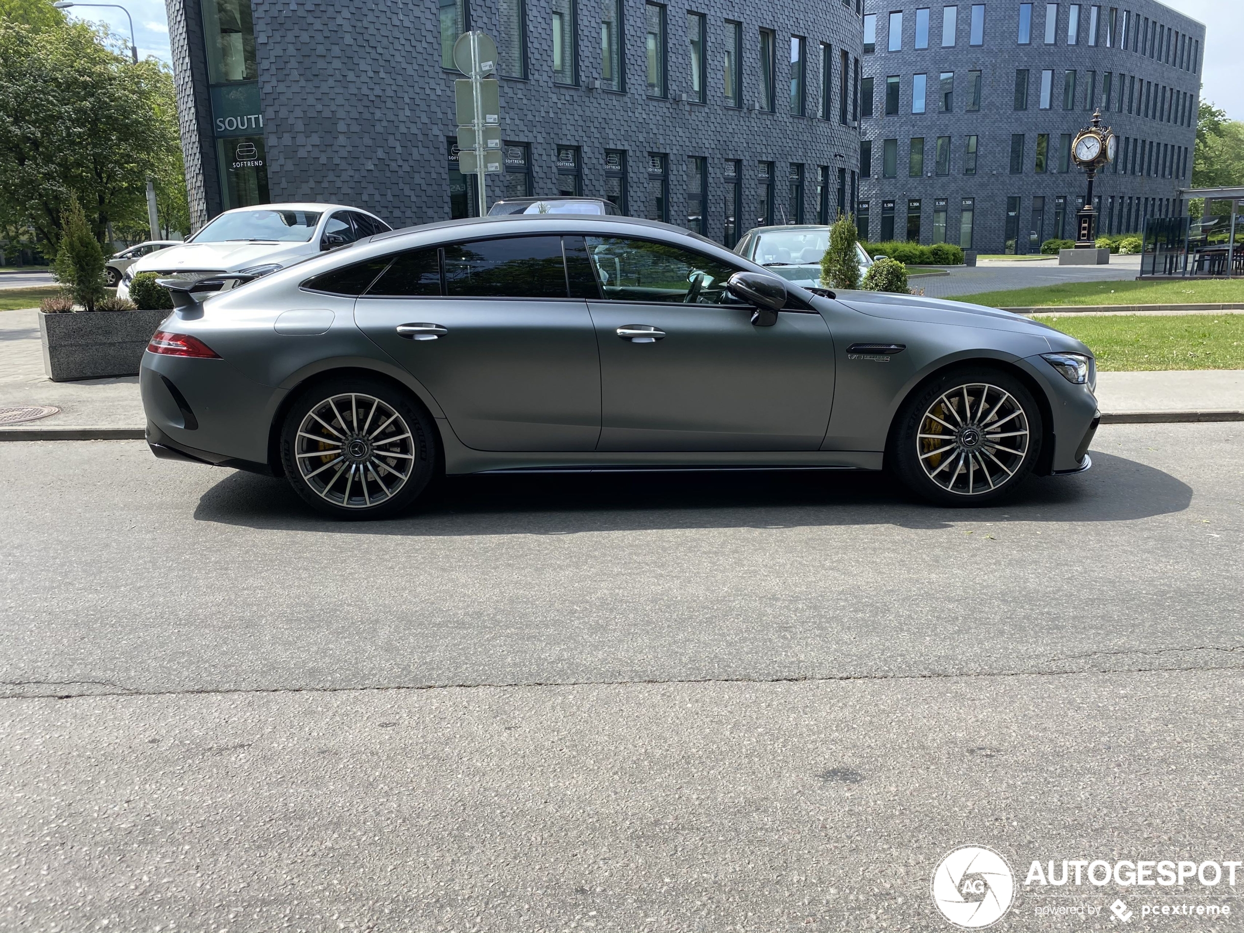 Mercedes-AMG GT 63 X290