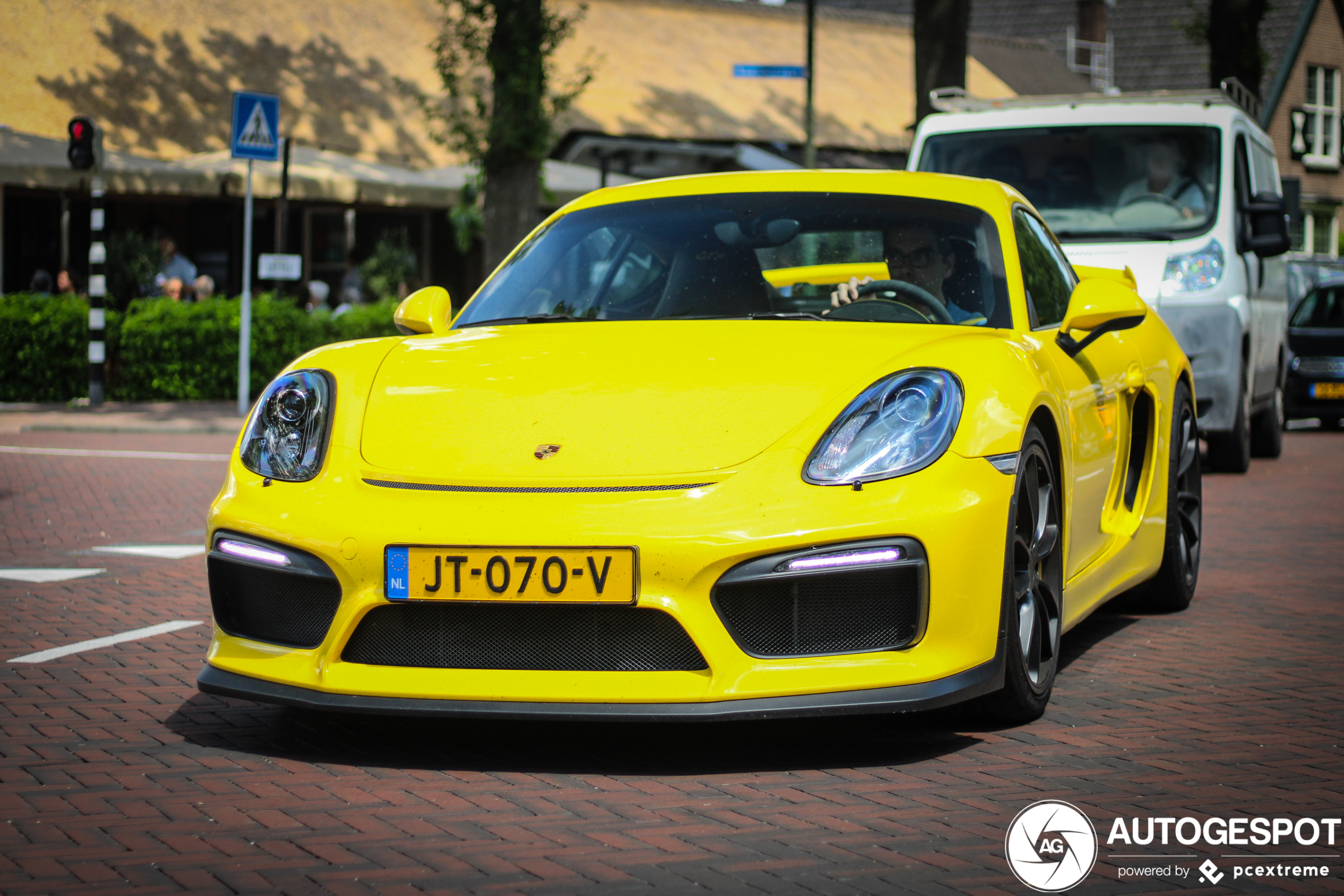 Porsche 981 Cayman GT4