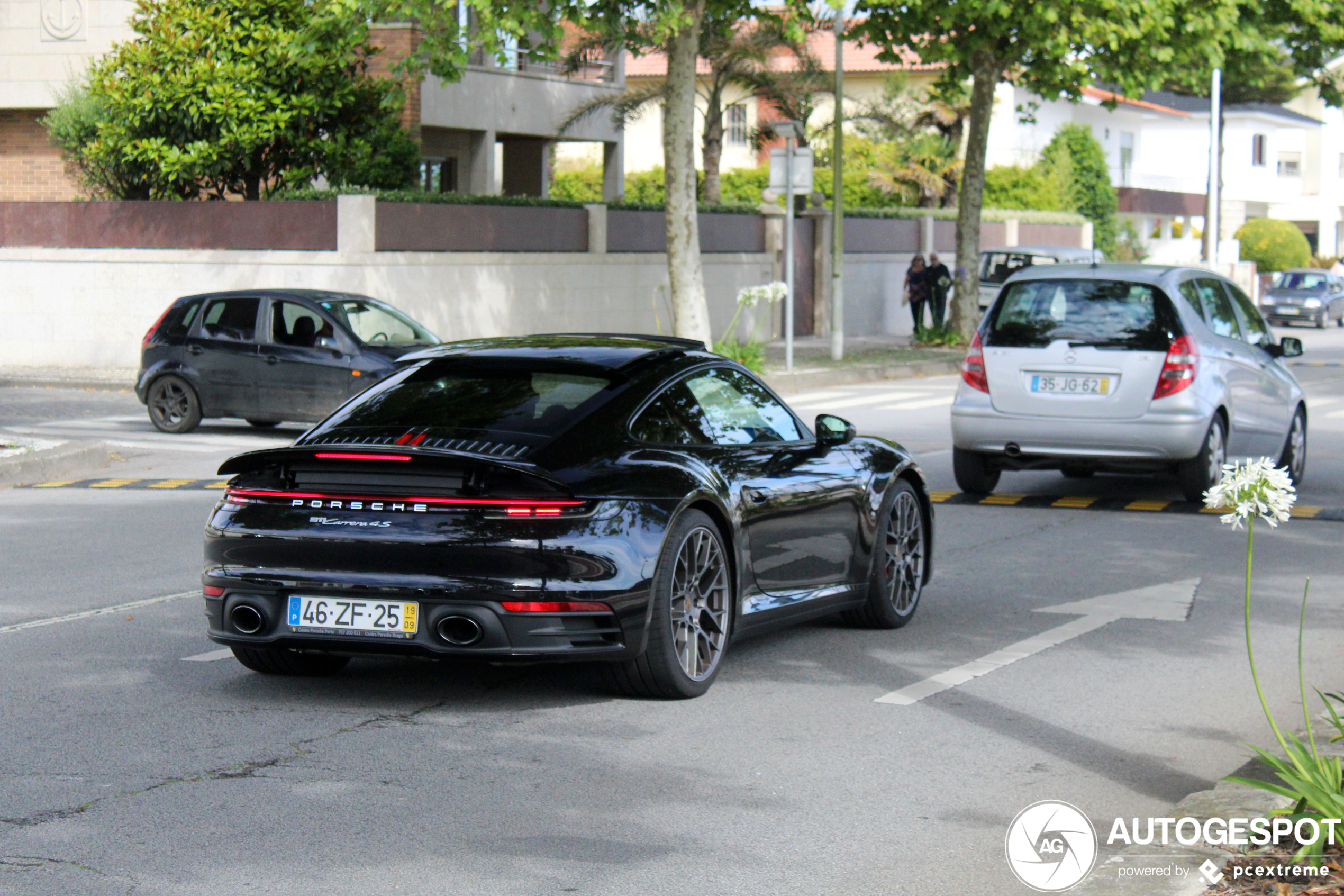 Porsche 992 Carrera 4S