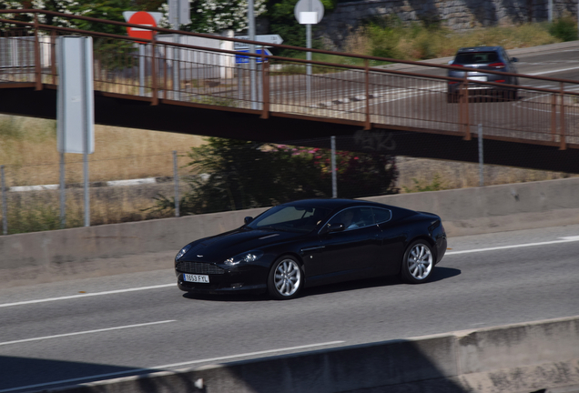 Aston Martin DB9