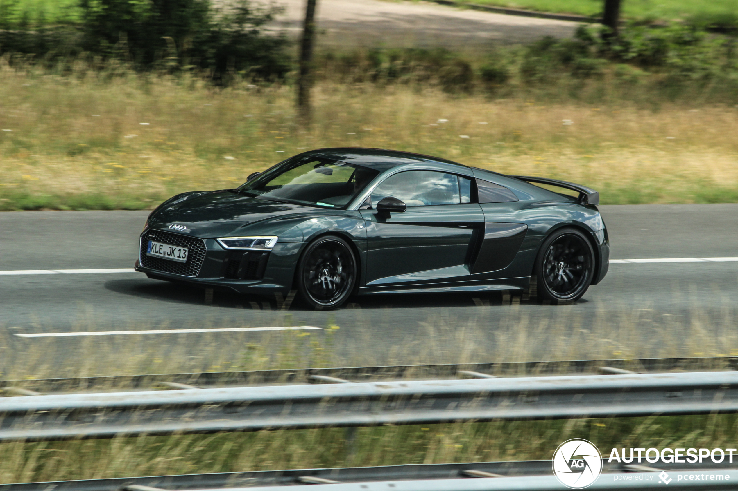 Audi R8 V10 2015