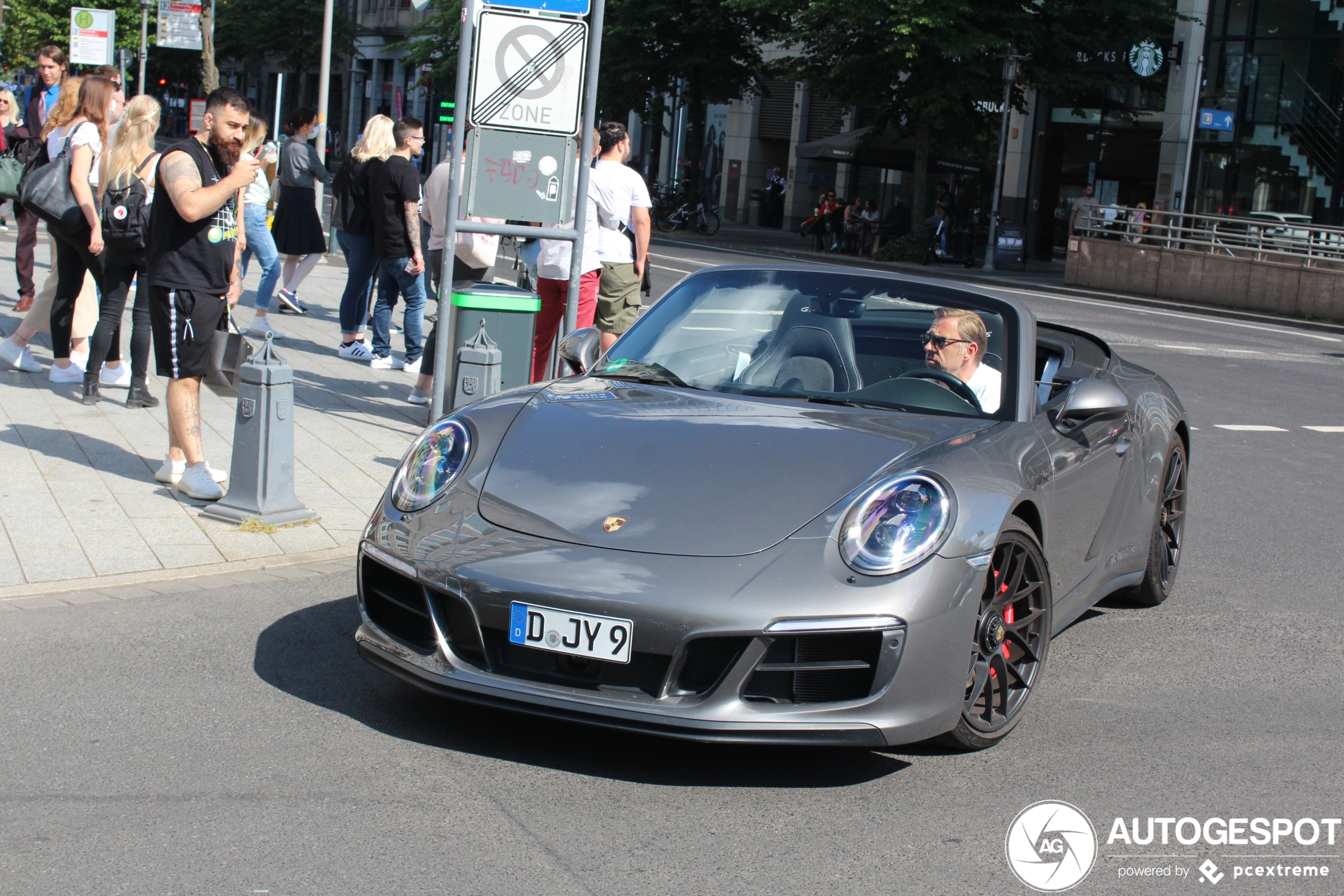 Porsche 991 Carrera 4 GTS Cabriolet MkII