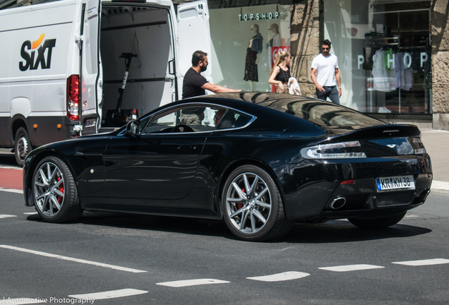 Aston Martin V8 Vantage 2012