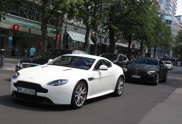 Aston Martin V8 Vantage S