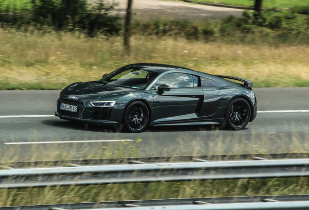 Audi R8 V10 2015