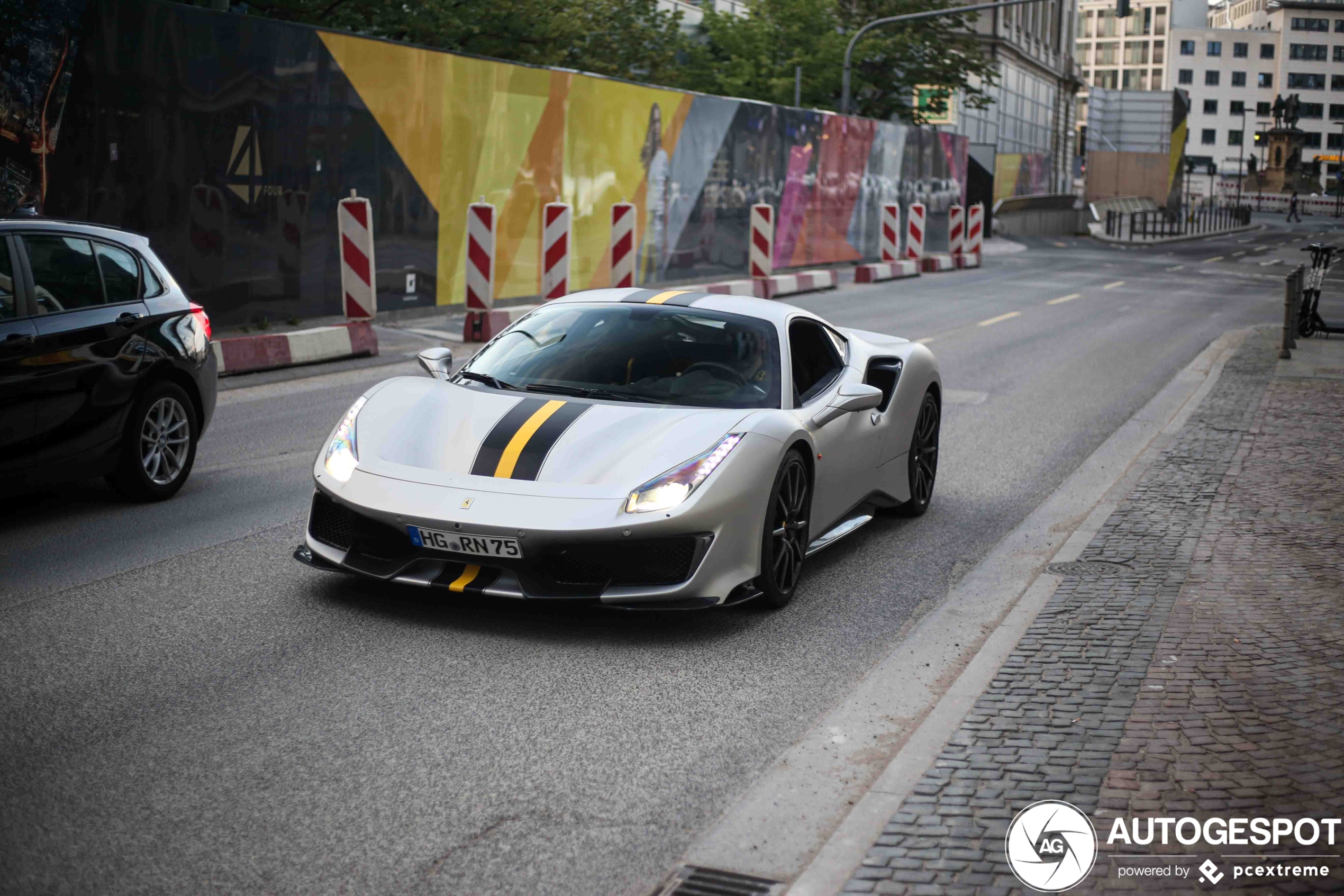 Ferrari 488 Pista