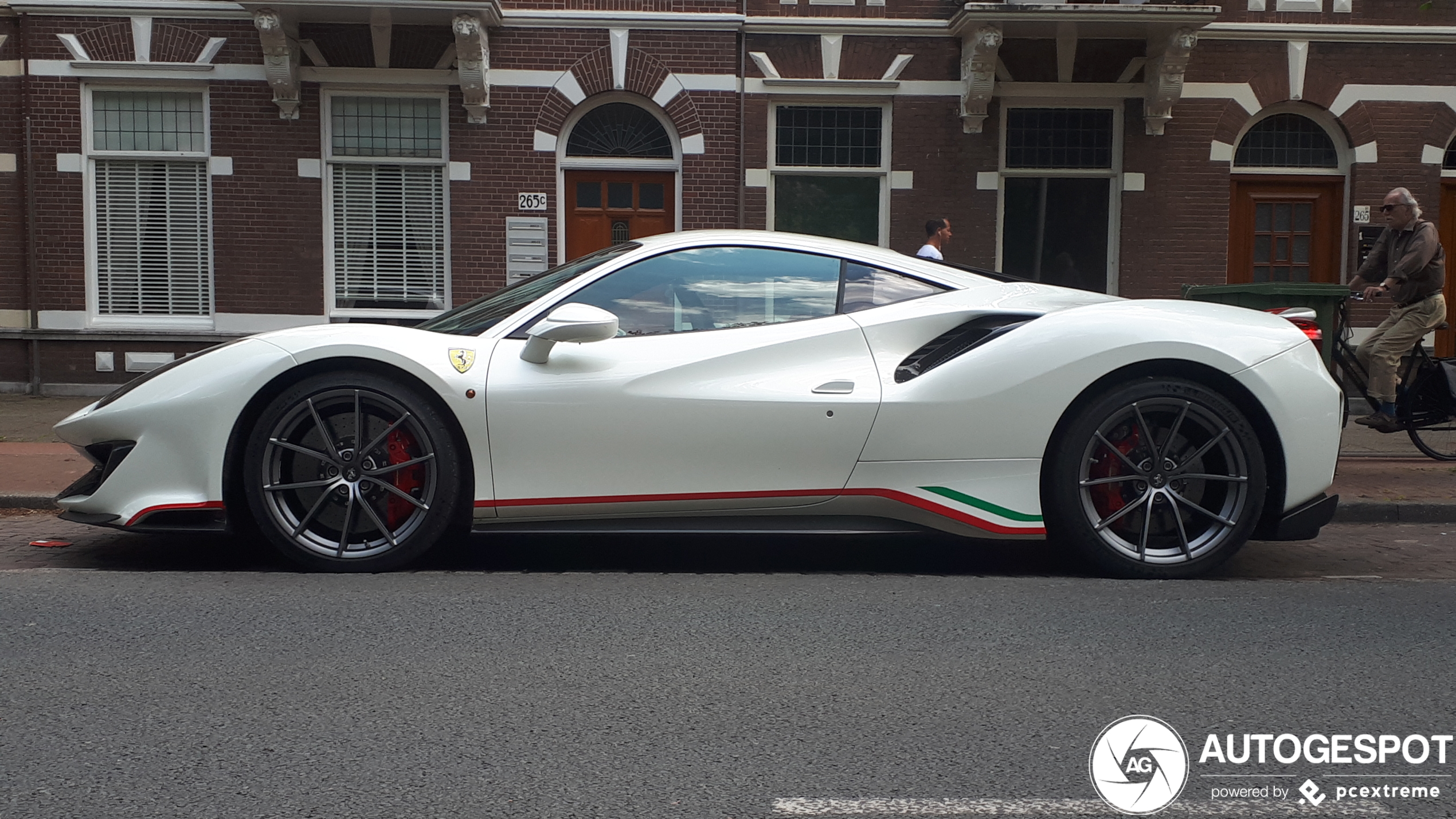 Ferrari 488 Pista