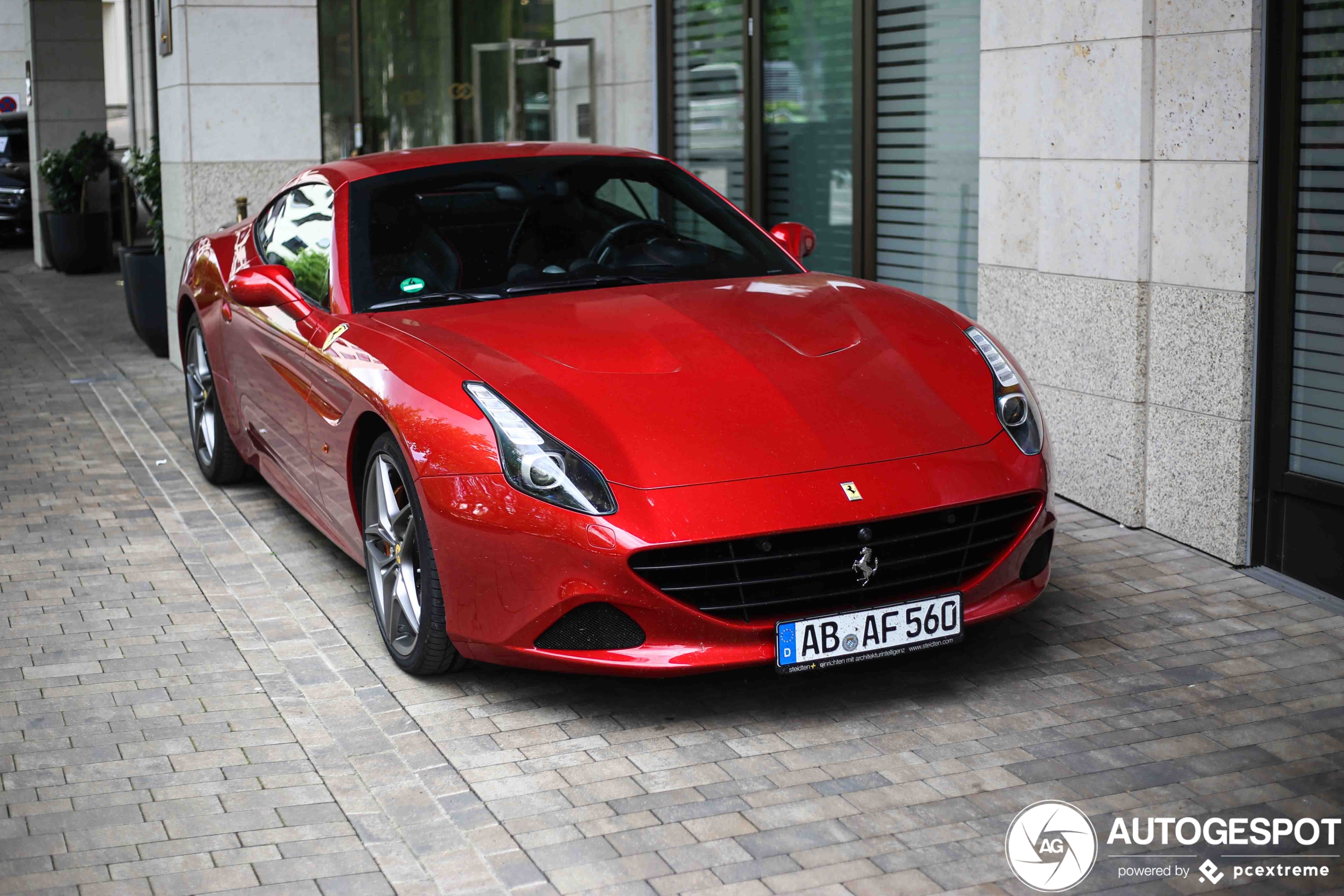 Ferrari California T