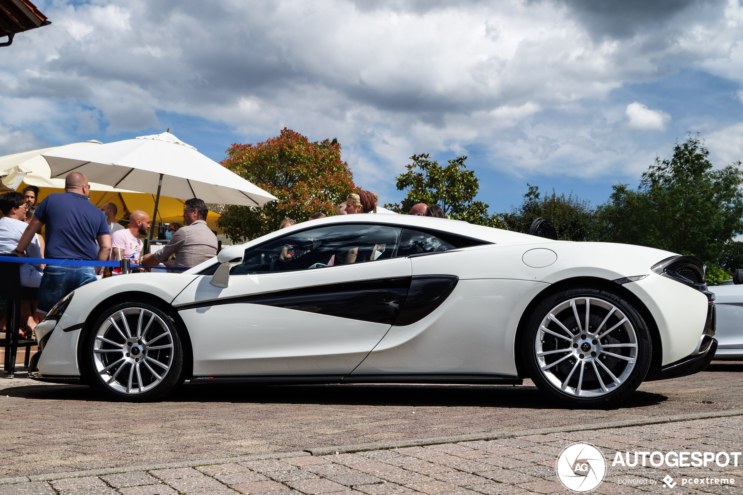 McLaren 570S