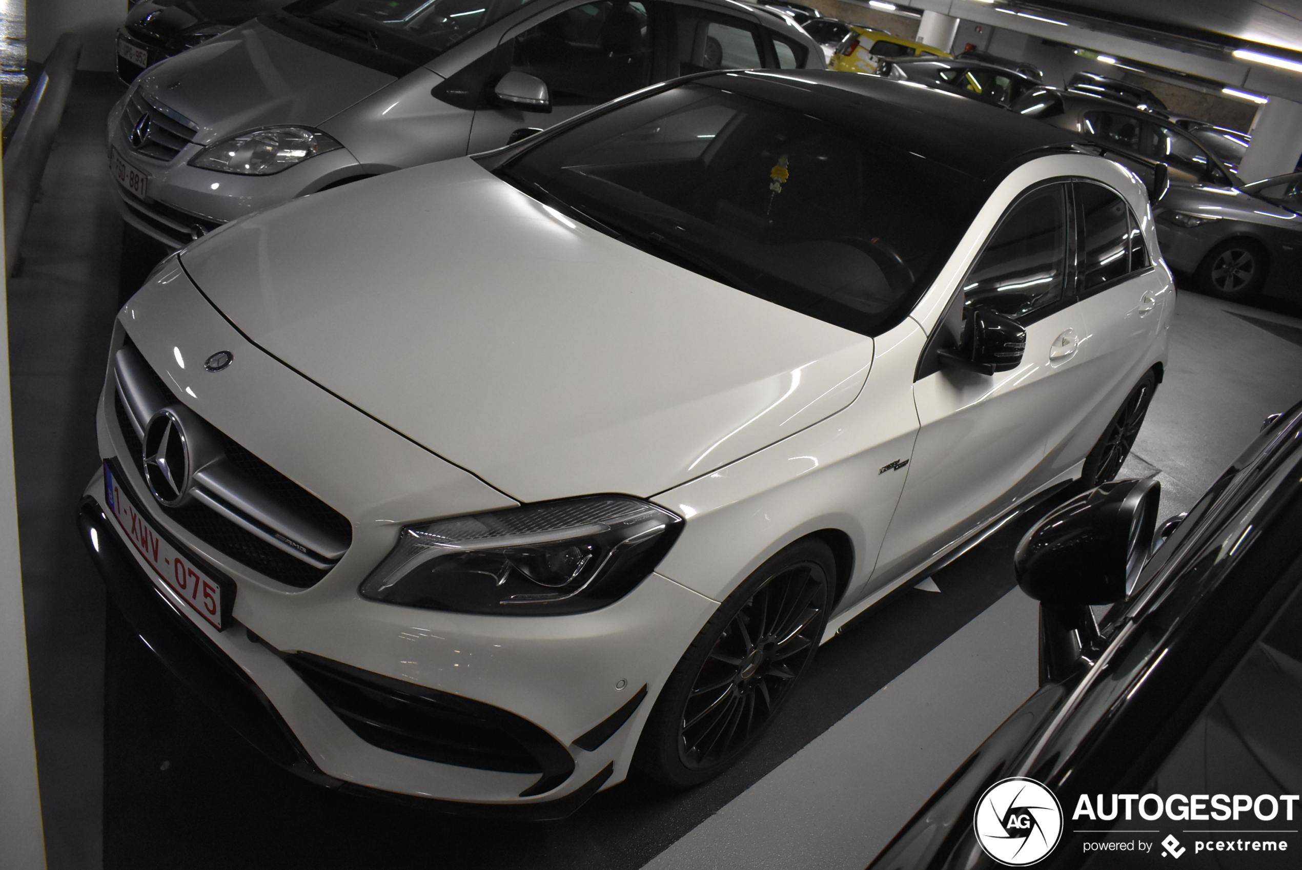 Mercedes-AMG A 45 W176 2015