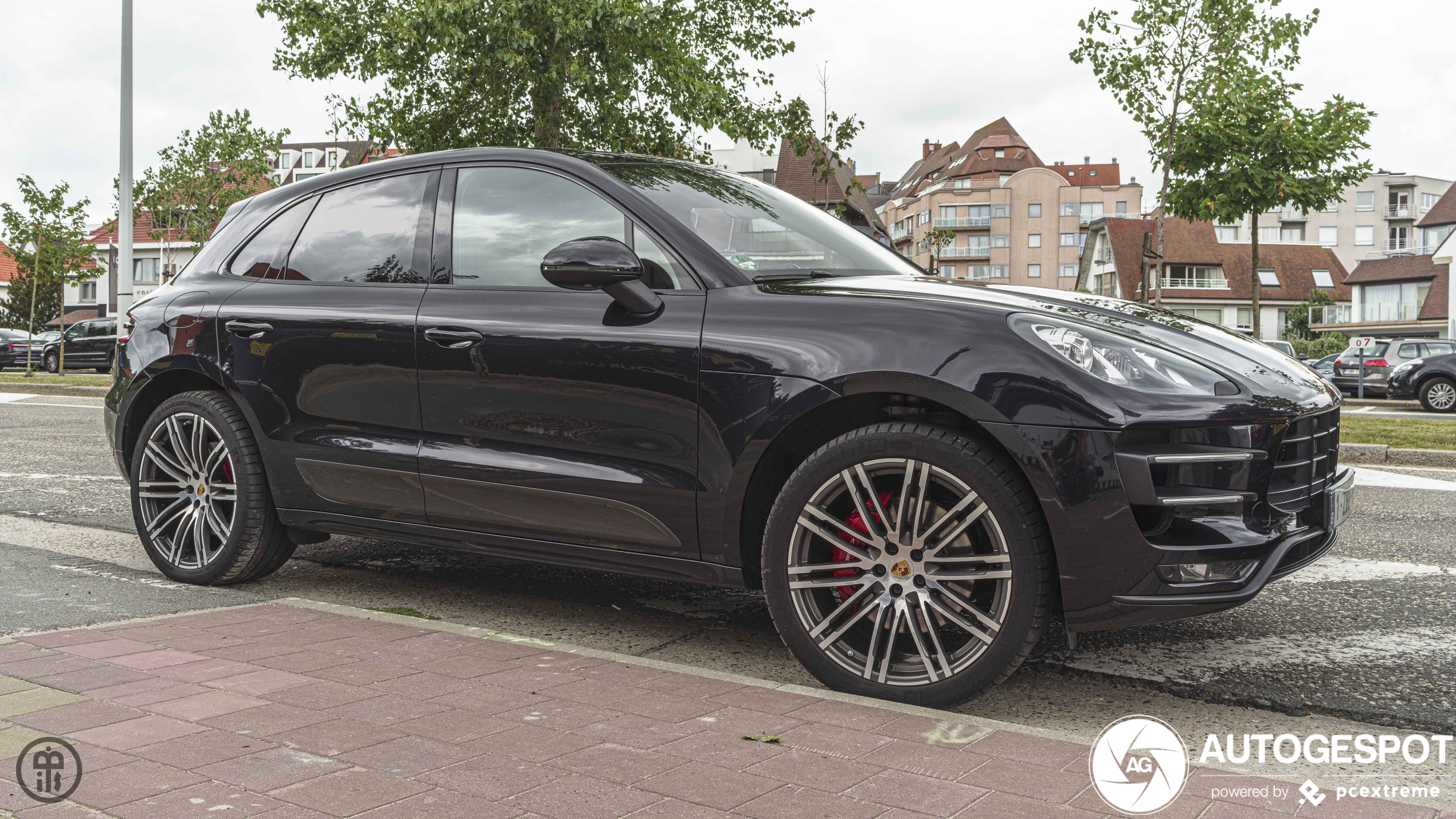 Porsche 95B Macan Turbo