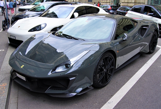 Ferrari 488 Pista