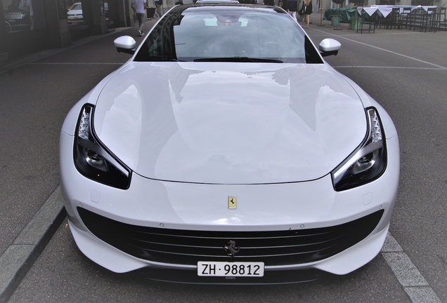 Ferrari GTC4Lusso