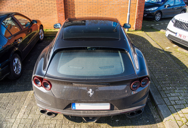 Ferrari GTC4Lusso T