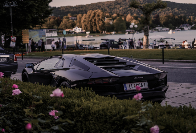 Lamborghini Aventador S LP740-4