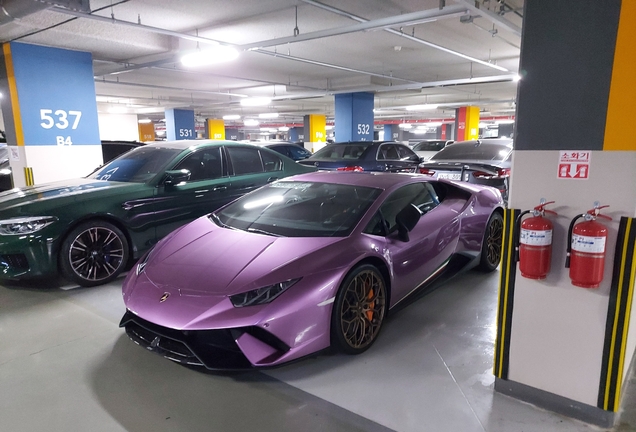 Lamborghini Huracán LP640-4 Performante