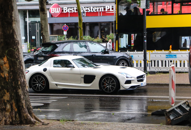 Mercedes-Benz SLS AMG