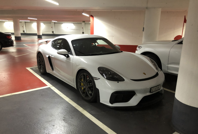 Porsche 718 Cayman GT4