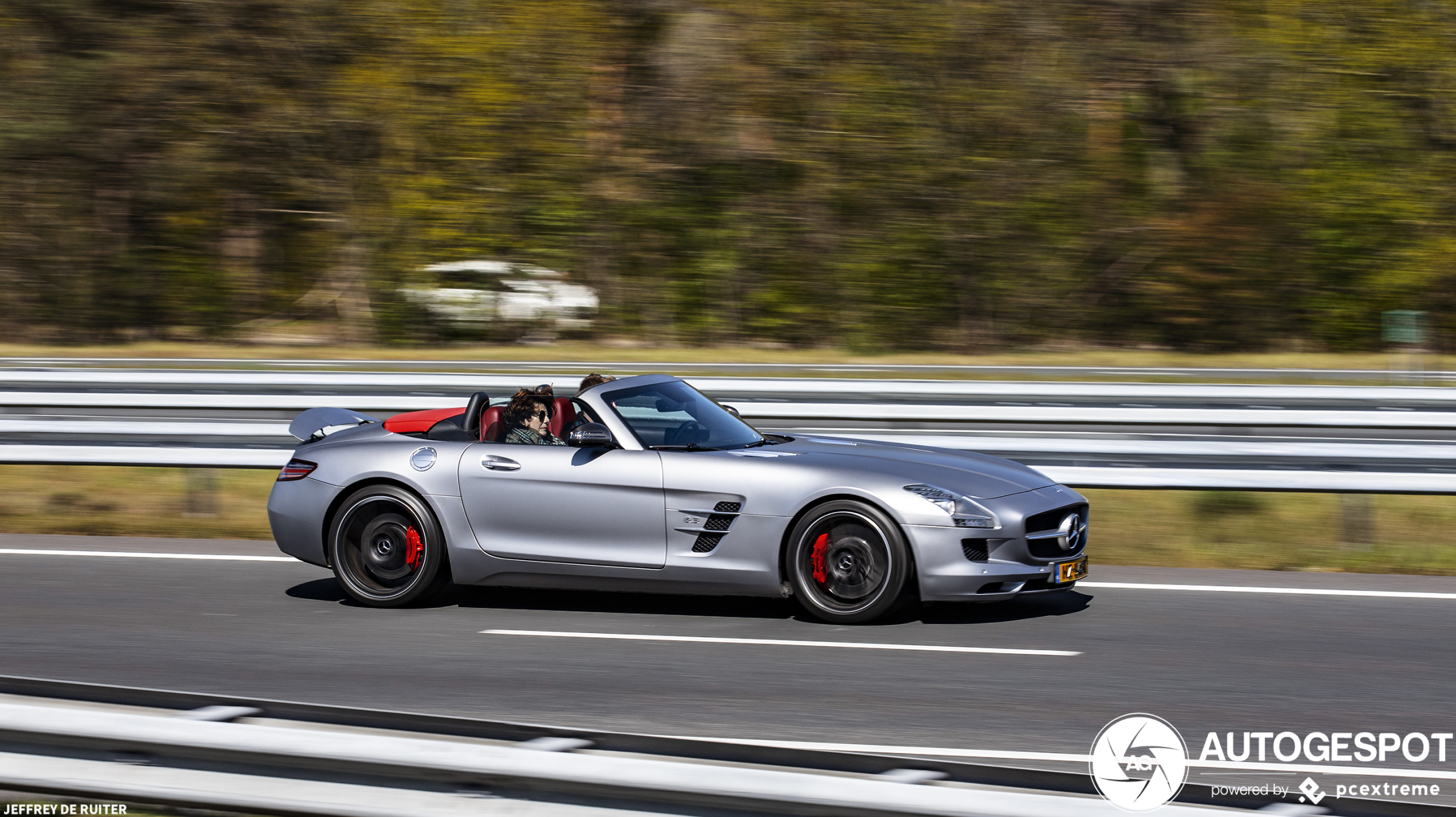 Mercedes-Benz SLS AMG Roadster