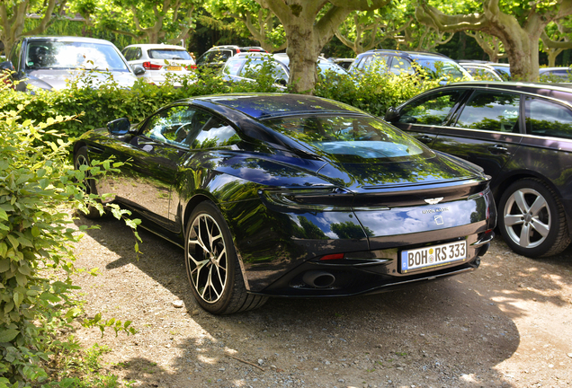 Aston Martin DB11