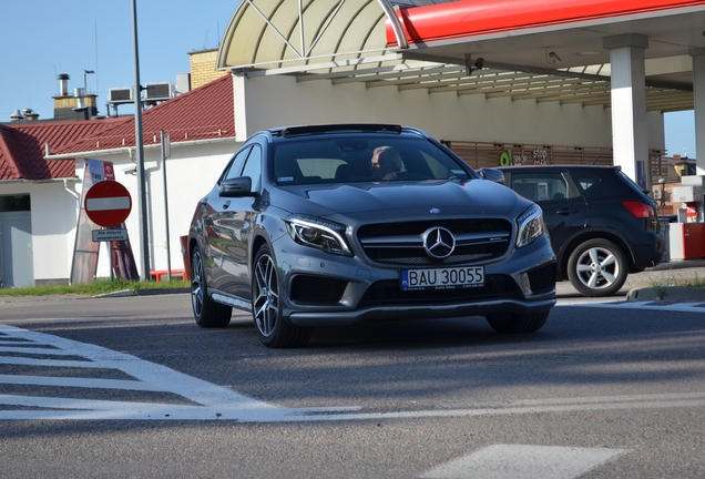 Mercedes-AMG GLA 45 X156