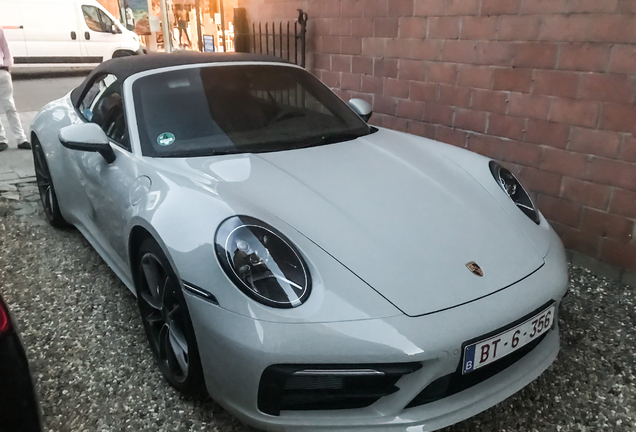 Porsche 992 Carrera 4S Cabriolet