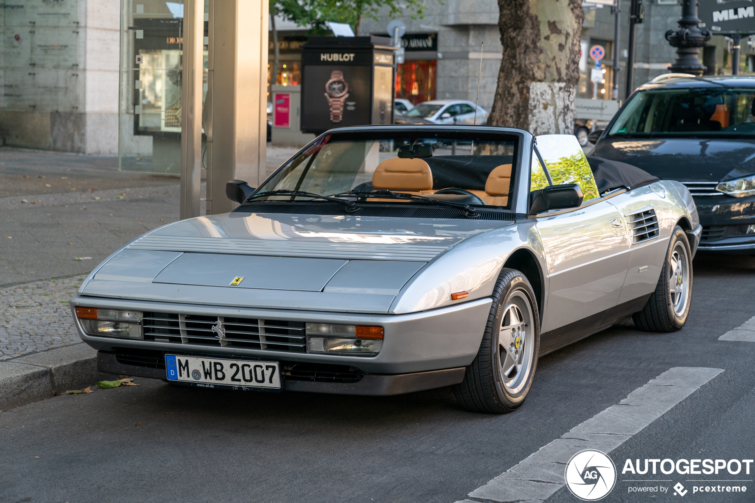 Ferrari Mondial T Cabriolet