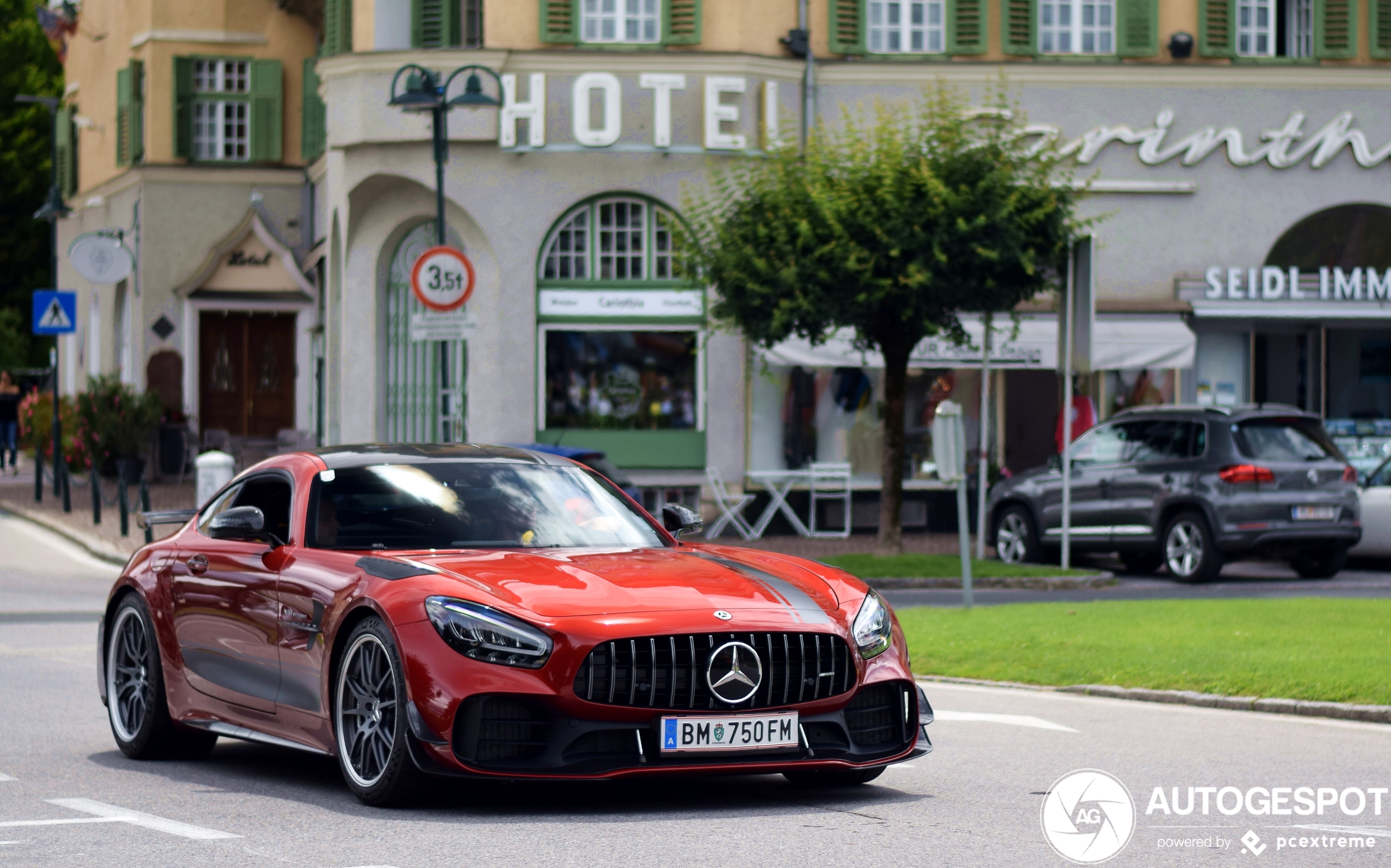 Mercedes-AMG GT R Pro C190